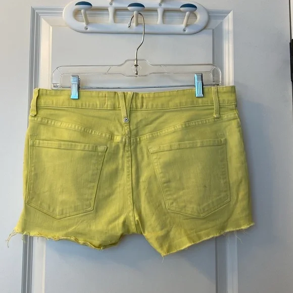 Marc by Marc Jacobs yellow denim shorts - Picture 2 of 8